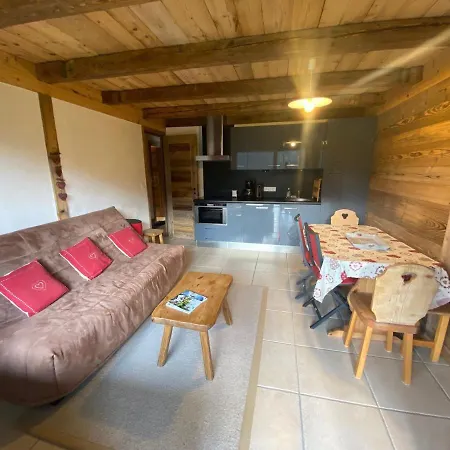 Apartment 3 Pieces Renove Avec Terrasse, Proche Des Pistes - La Clusaz, Le Cret Du Merle - Fr-1-459-28 La Clusaz